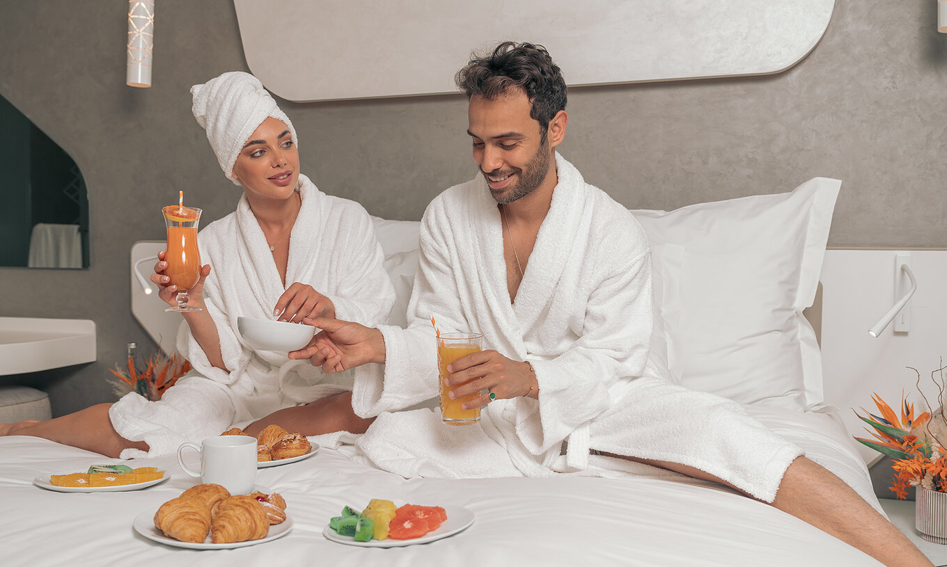 Das CR7 Superior Avenue im Pestana CR7 Marrakech hat ein großes Bett und ein modernes Design