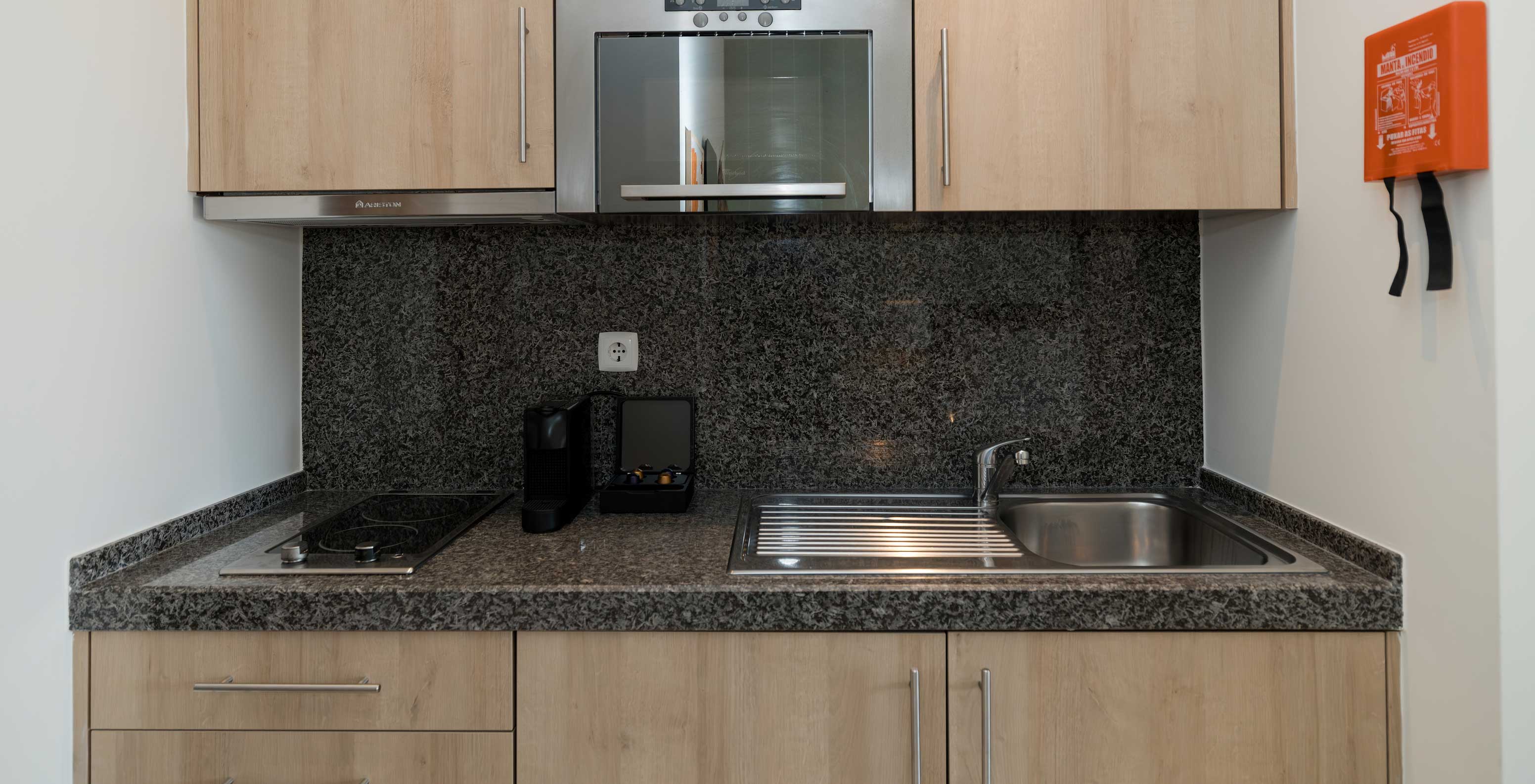 Studio Garden View at Pestana Alvor Beach Villas has a kitchenette with stove, sink and coffee machine