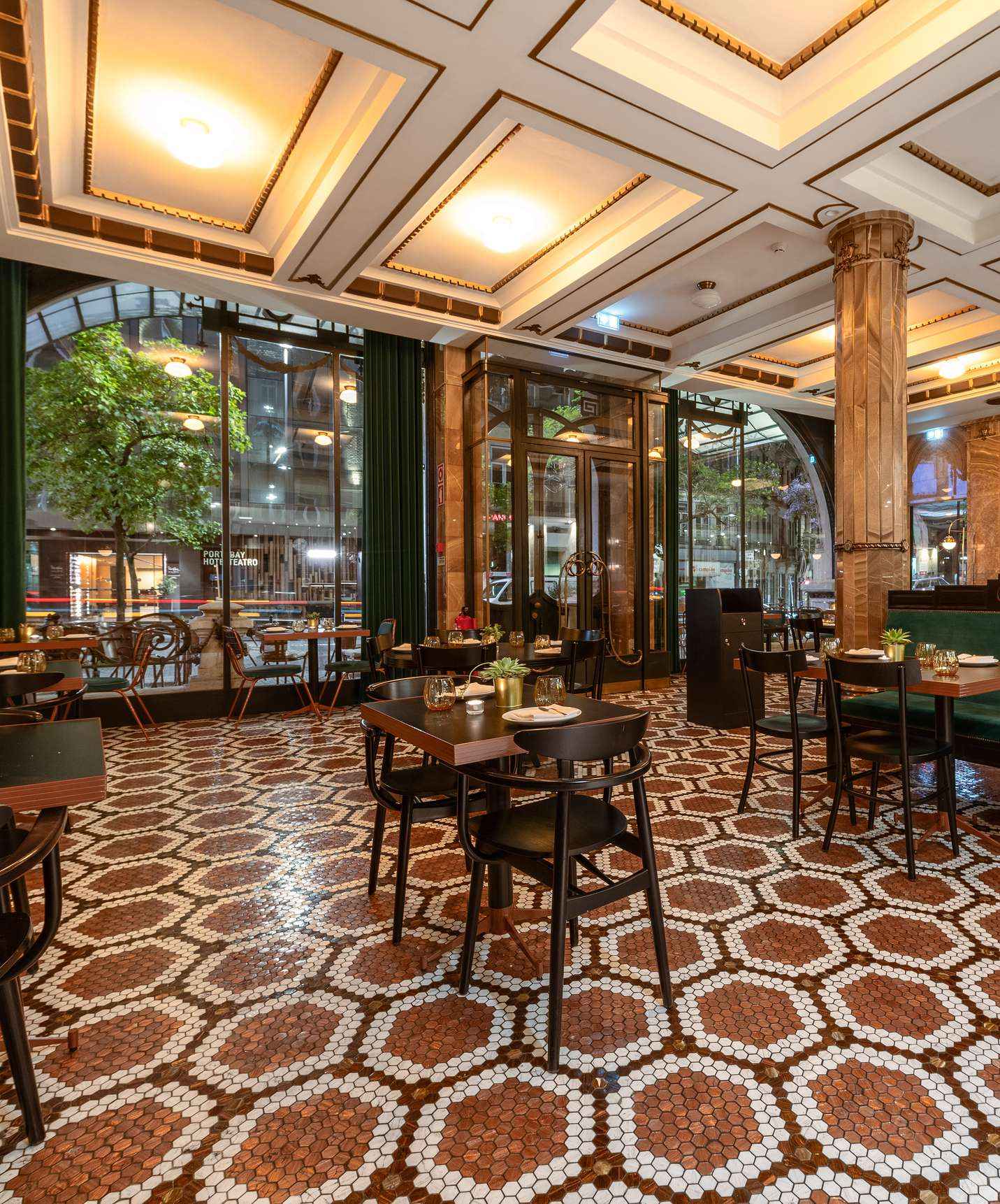 Pestana Porto - A Brasileira 5-star hotel in Porto has a restaurant led by Chef Marlene Neto