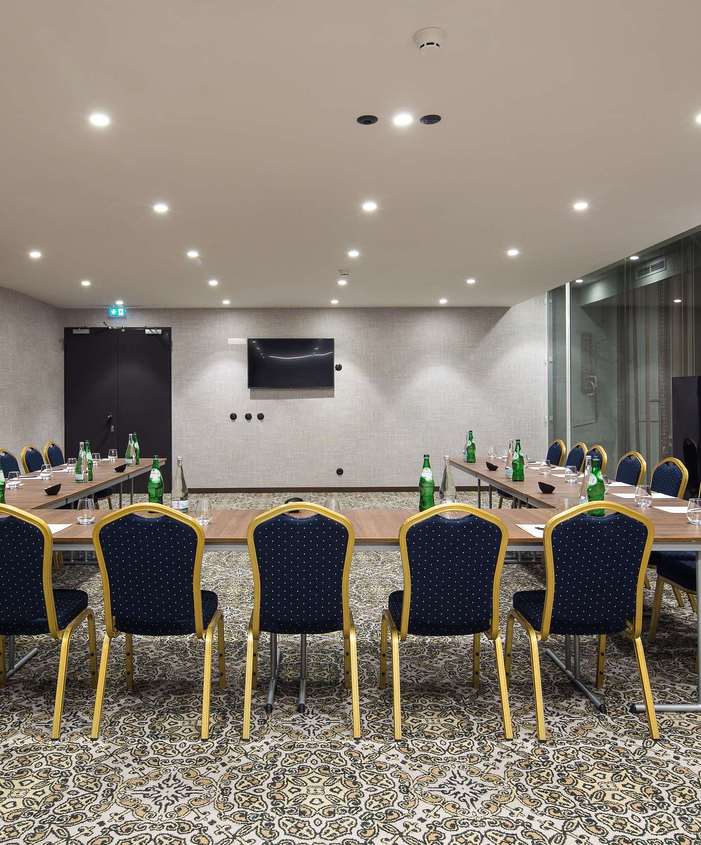 Pestana Porto - A Brasileira 5-star hotel in Porto has two fully equipped meeting rooms