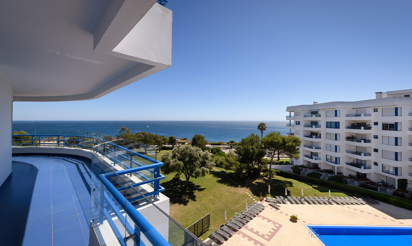 La Habitación Deluxe Superior Vista Mar del Pestana Cascais cuenta con un balcón con vista al mar de Cascais