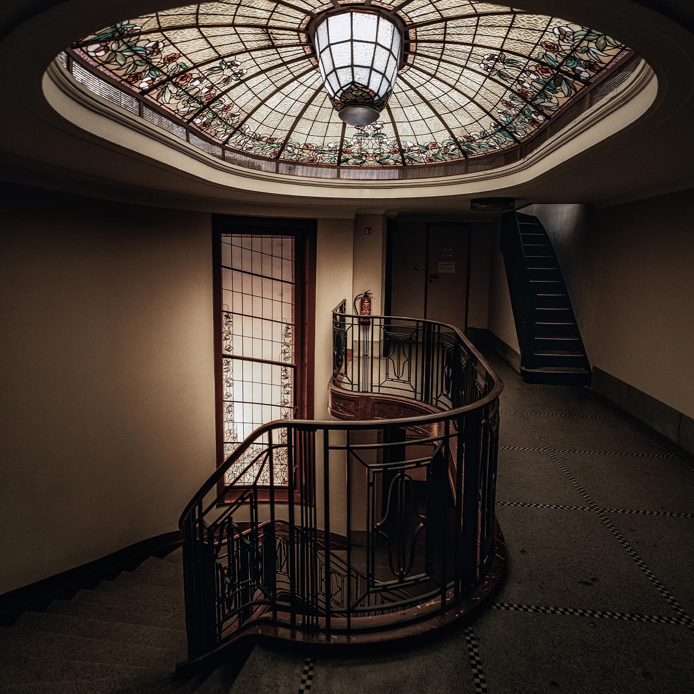 Séjournez dans un hôtel Pestana à Bruxelles, en Belgique, et visitez le musée Magritte, un musée royal surréaliste