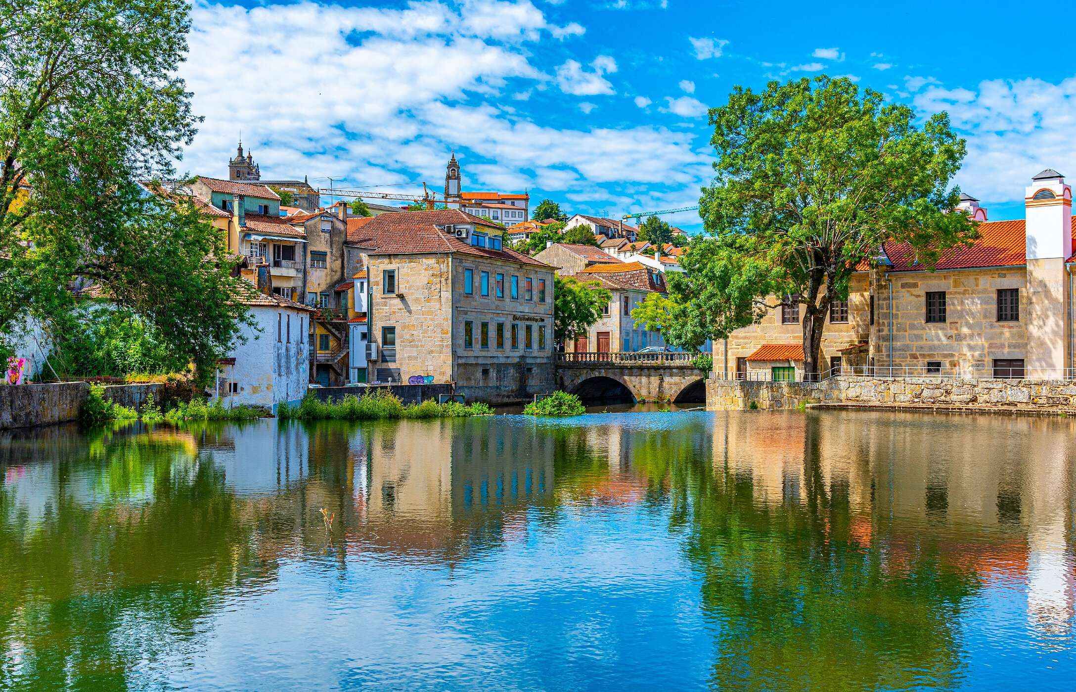Ontdek Viseu, in het hart van Portugal, en laat u betoveren door het historische centrum en het rijke culturele erfgoed