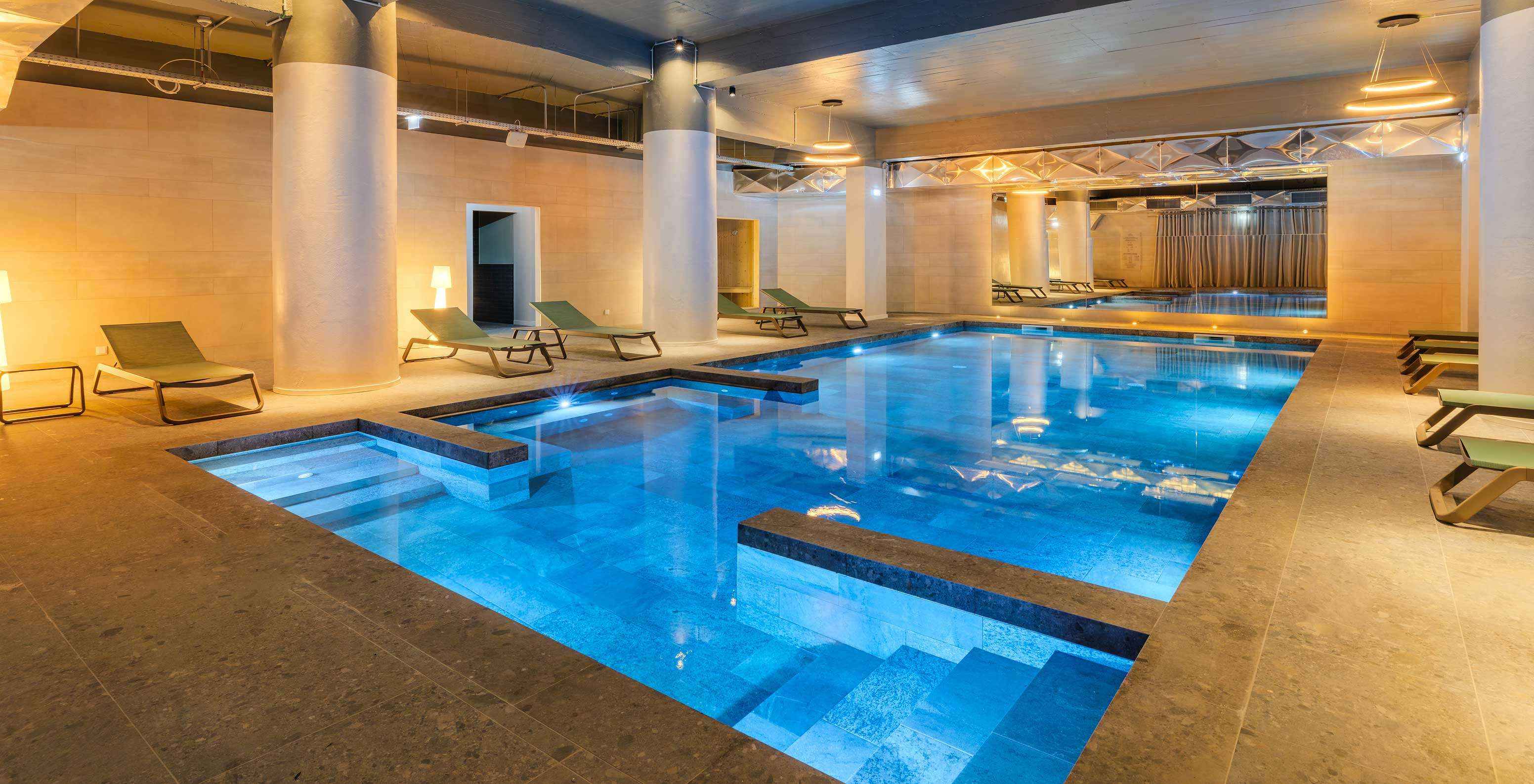 O Pestana Blue Alvor Beach, um Hotel de 5 Estrelas com piscinas e perto da praia tem também uma piscina interior aquecida 