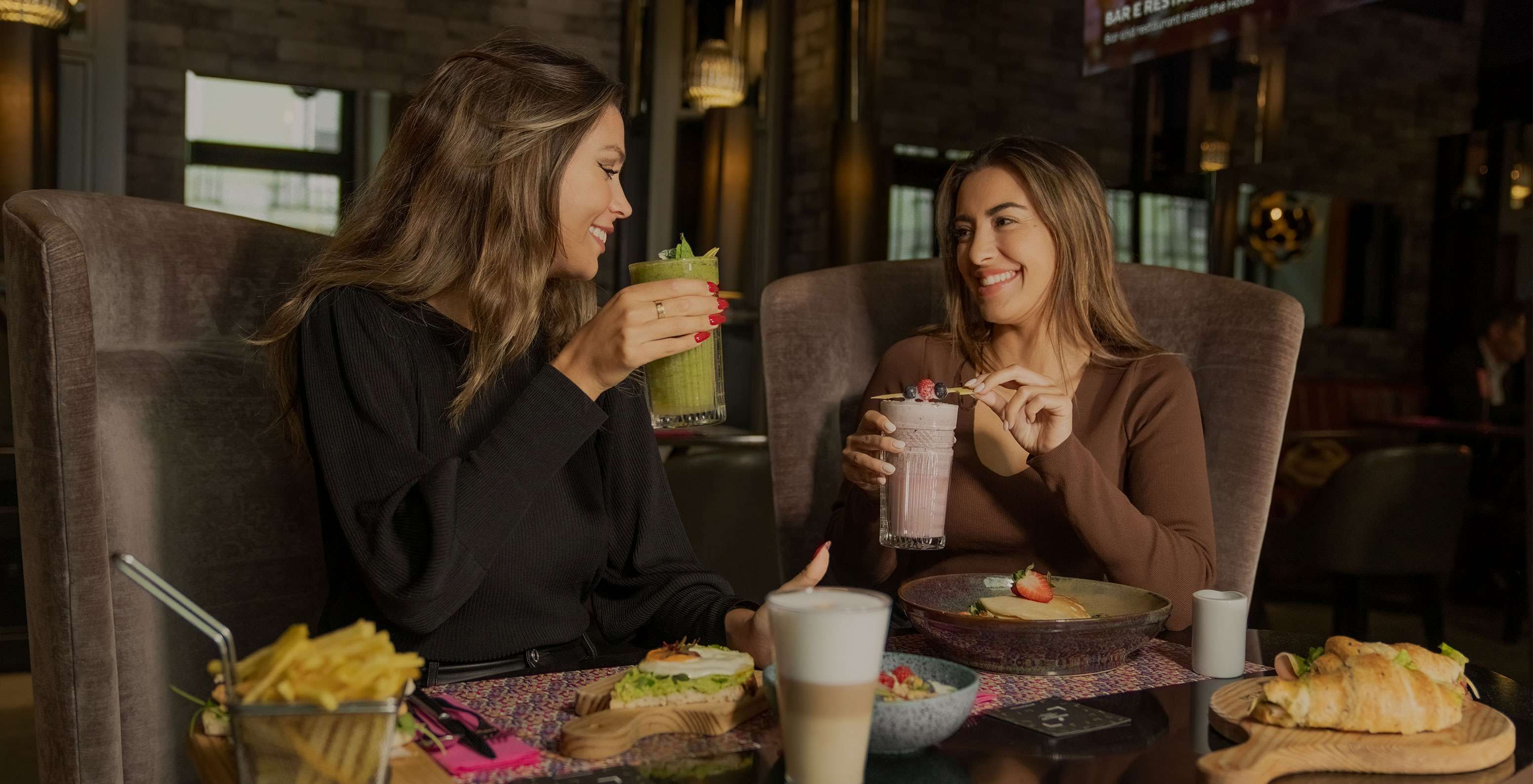 No restaurante Corner, do Hotel no Centro Histórico de Lisboa, serve refeições variadas desde tostas, panquecas e croissants