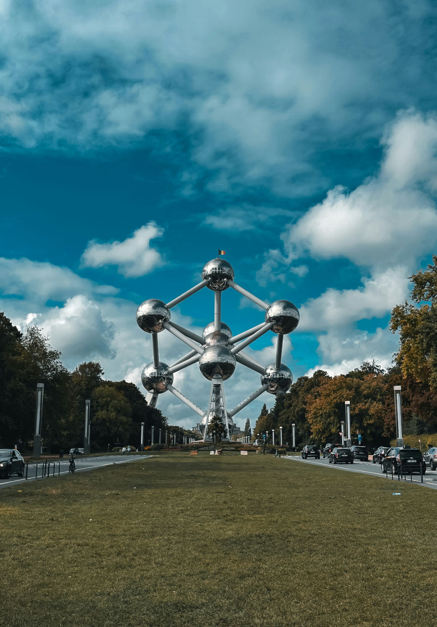 Besuchen Sie das berühmte Atomium und wohnen Sie im Pestana Brussels Schuman, Hotel in Brüssel nahe dem Parlament