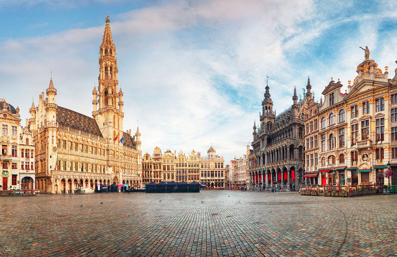 Discover the Pestana Hotel Group’s hotel offers in Brussels and visit its main square, the Grand Place
