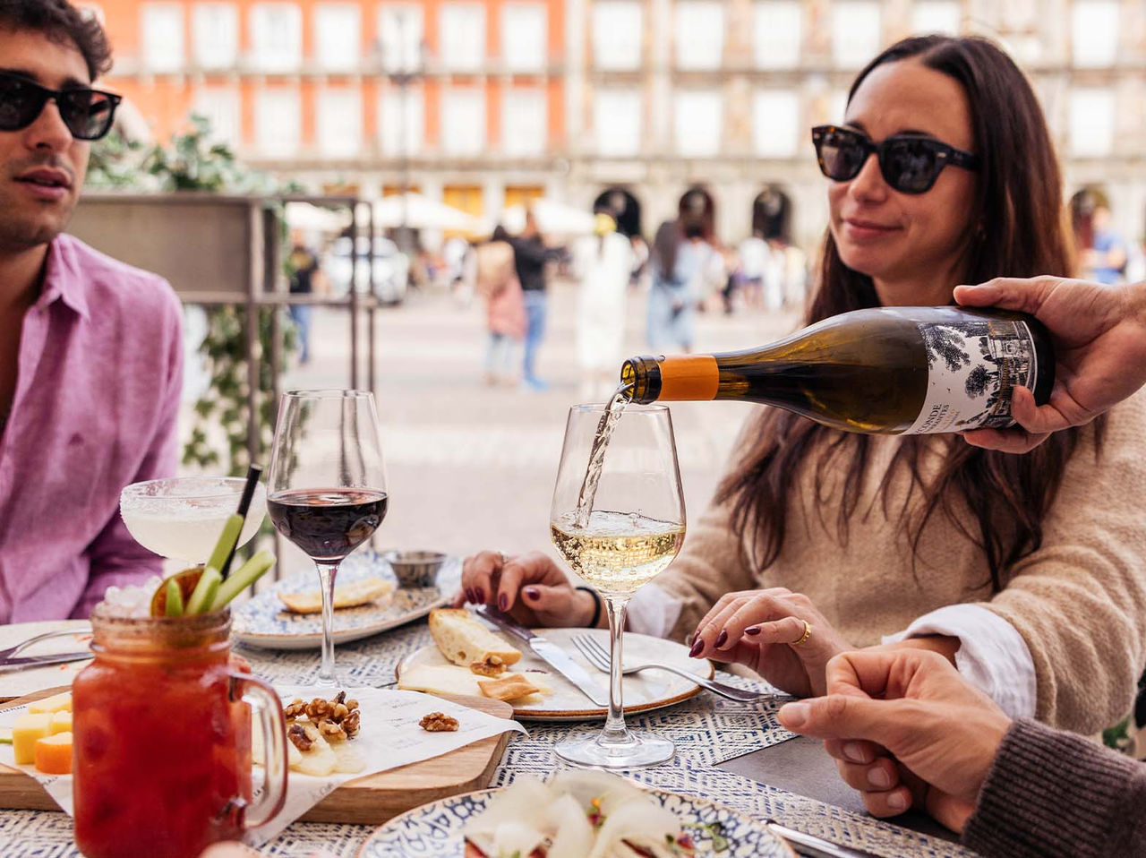 Café de La Plaza Restaurant, Historic Center Hotel in Madrid, serves tapas with white wine