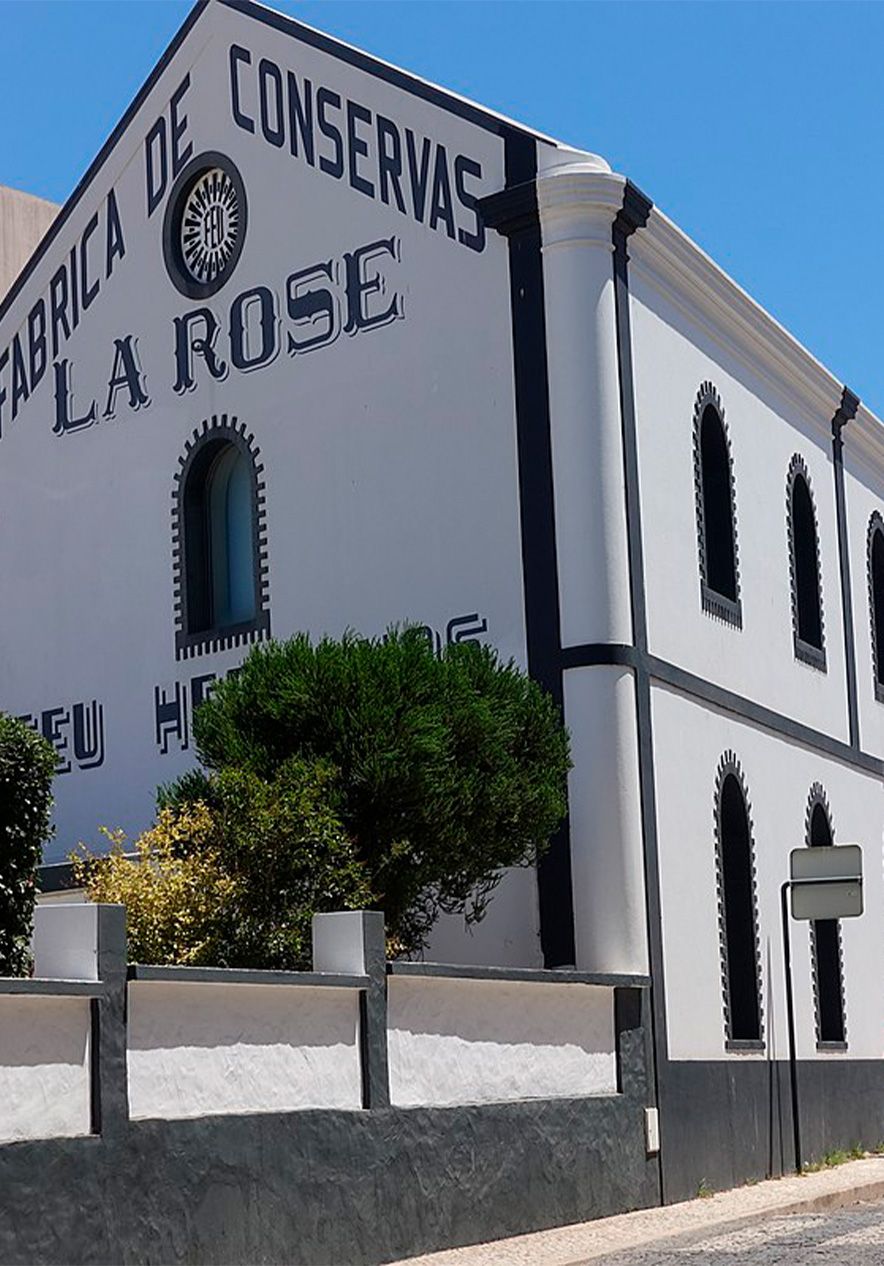 Extérieur du musée de Portimão, situé dans une ancienne conserverie