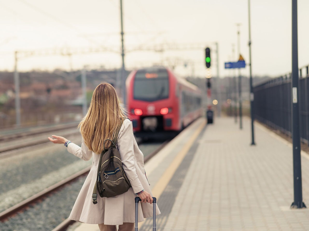 Visiter Lisbonne est facile, avec diverses options de transport comme le train