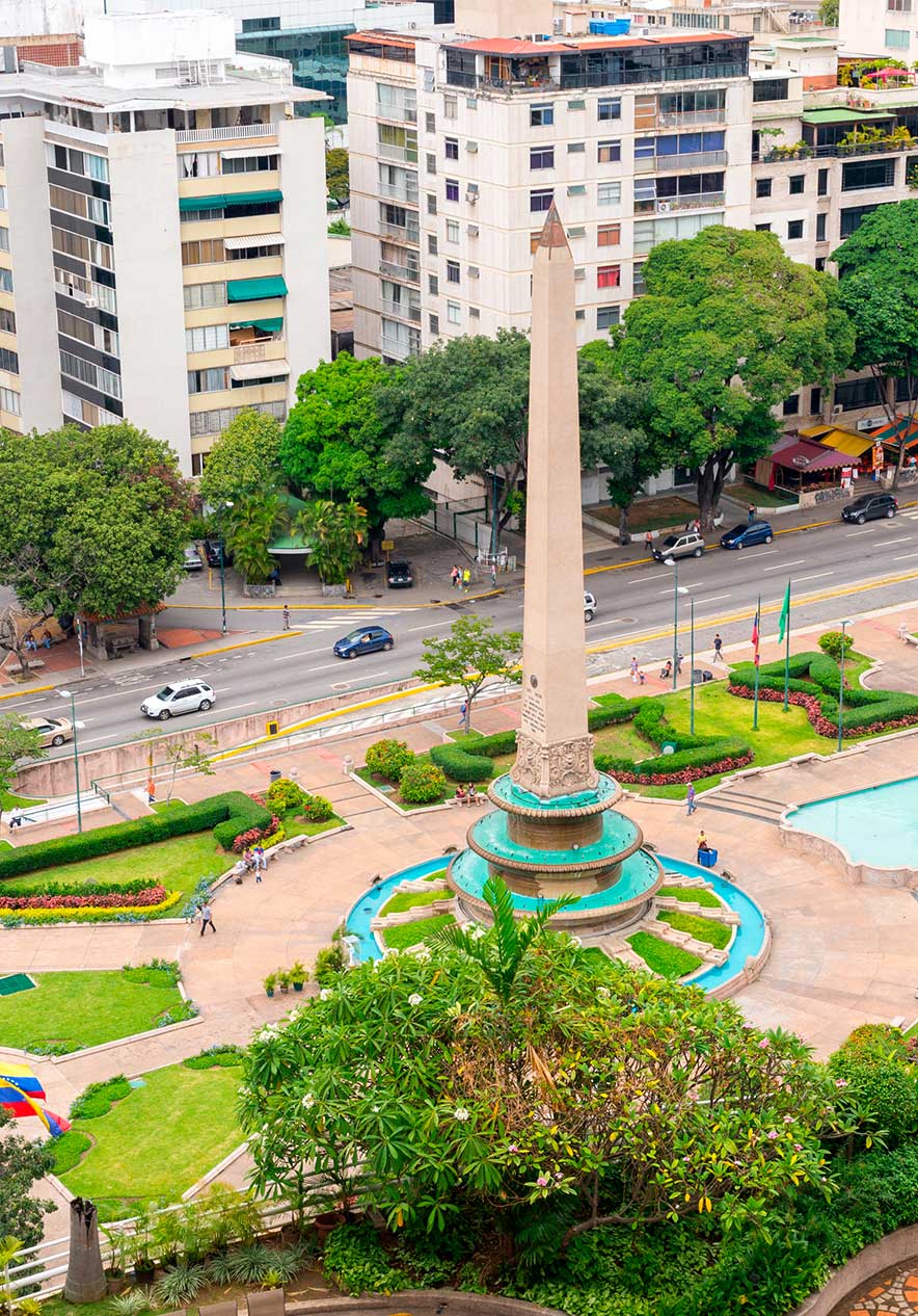 Verblijf in Pestana Caracas, dichtbij het financiële gebied en ontdek Plaza França de Altamira met de iconische obelisk