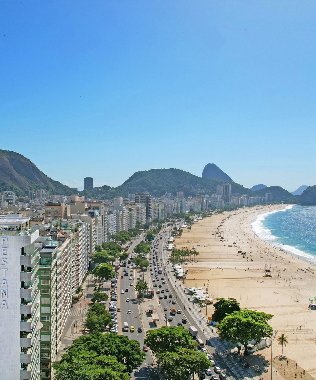 De internationalisering van Pestana Hotels & Resorts naar hotels zoals Pestana Rio Atlântica, aan het strand van Copacabana